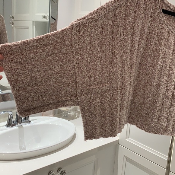 Free People sweater - Picture 4 of 7